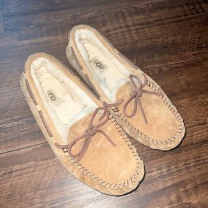 Ugg slippers / size 9